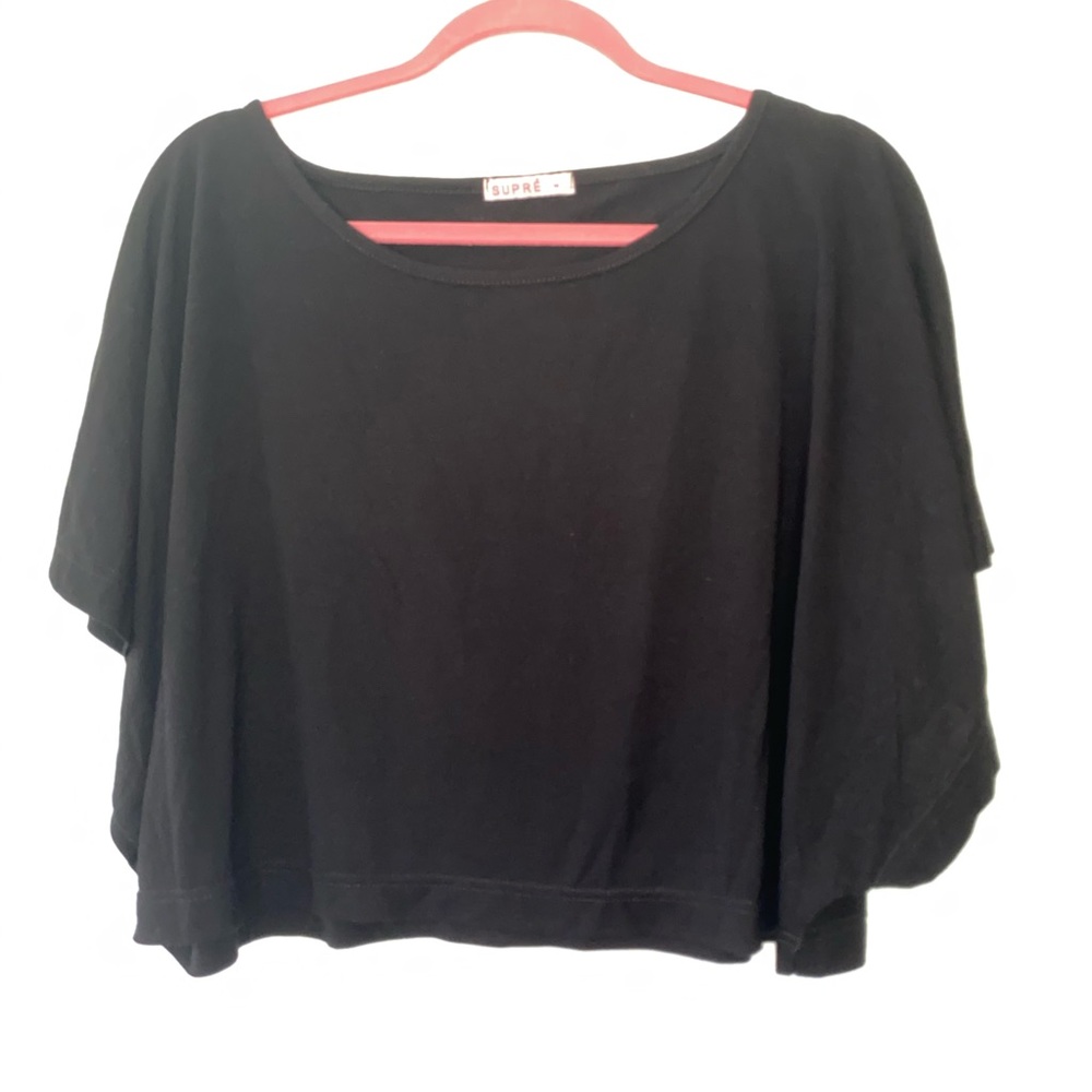 Cropped black T